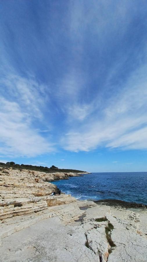 Apartman Dora Appartement Pula Buitenkant foto