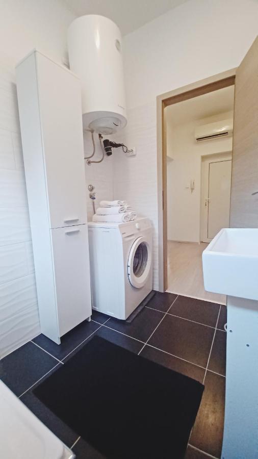 Apartman Dora Appartement Pula Buitenkant foto