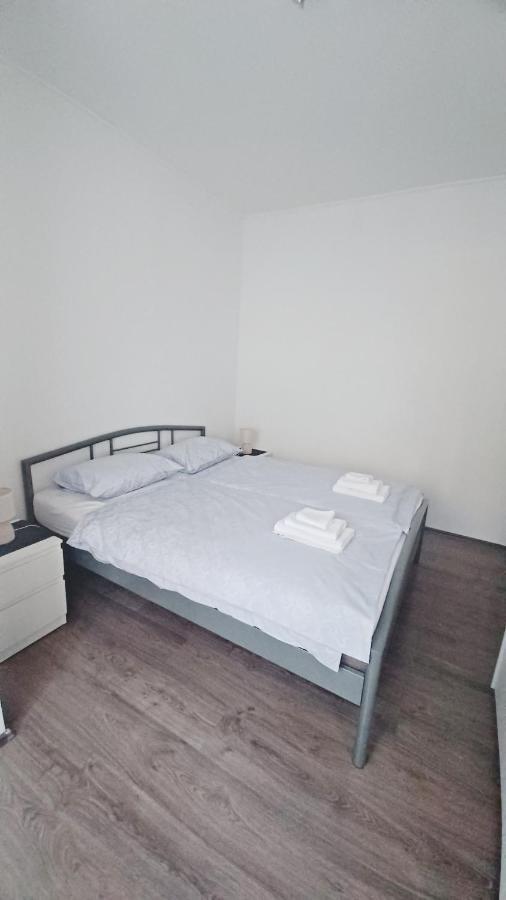 Apartman Dora Appartement Pula Buitenkant foto