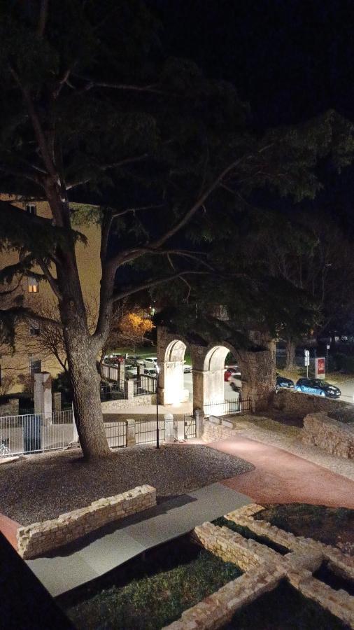Apartman Dora Appartement Pula Buitenkant foto